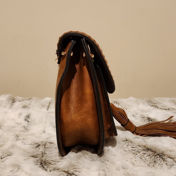Faux Leather Crossbody bag - Picture 4 of 5